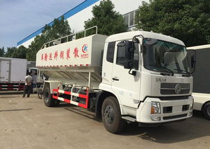 超值選擇 福田歐曼前四后八散裝飼料車，專業(yè)廠家與汽車經(jīng)銷商的完美結(jié)合
